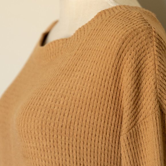1. State Lattice V-Back Waffle Weave Sweater in Tan Size XS - Picture 6 of 8